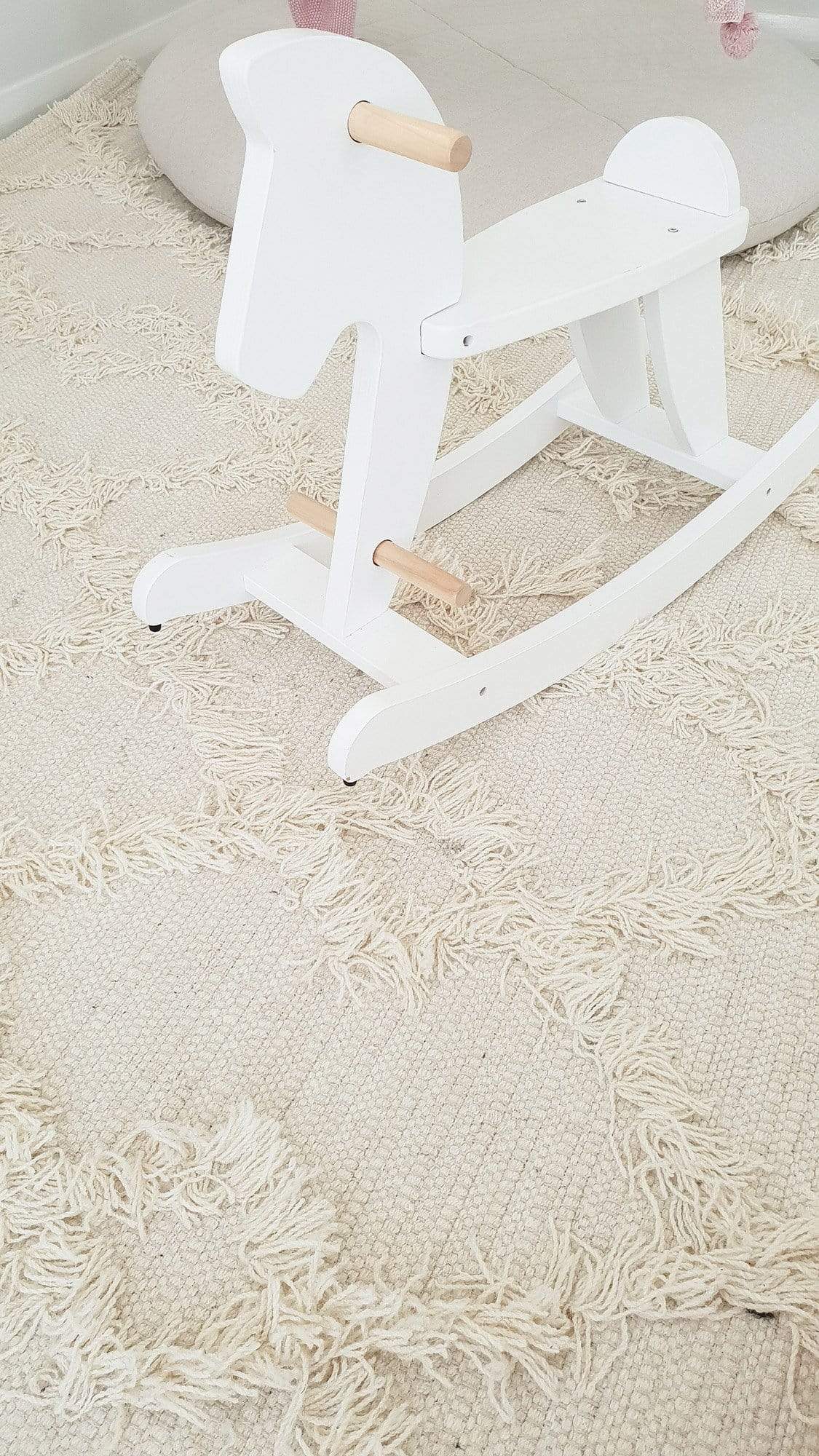 Lova Ivory Wool Rug