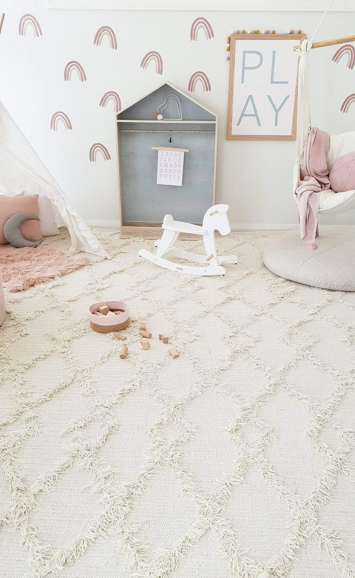 Lova Ivory Wool Rug