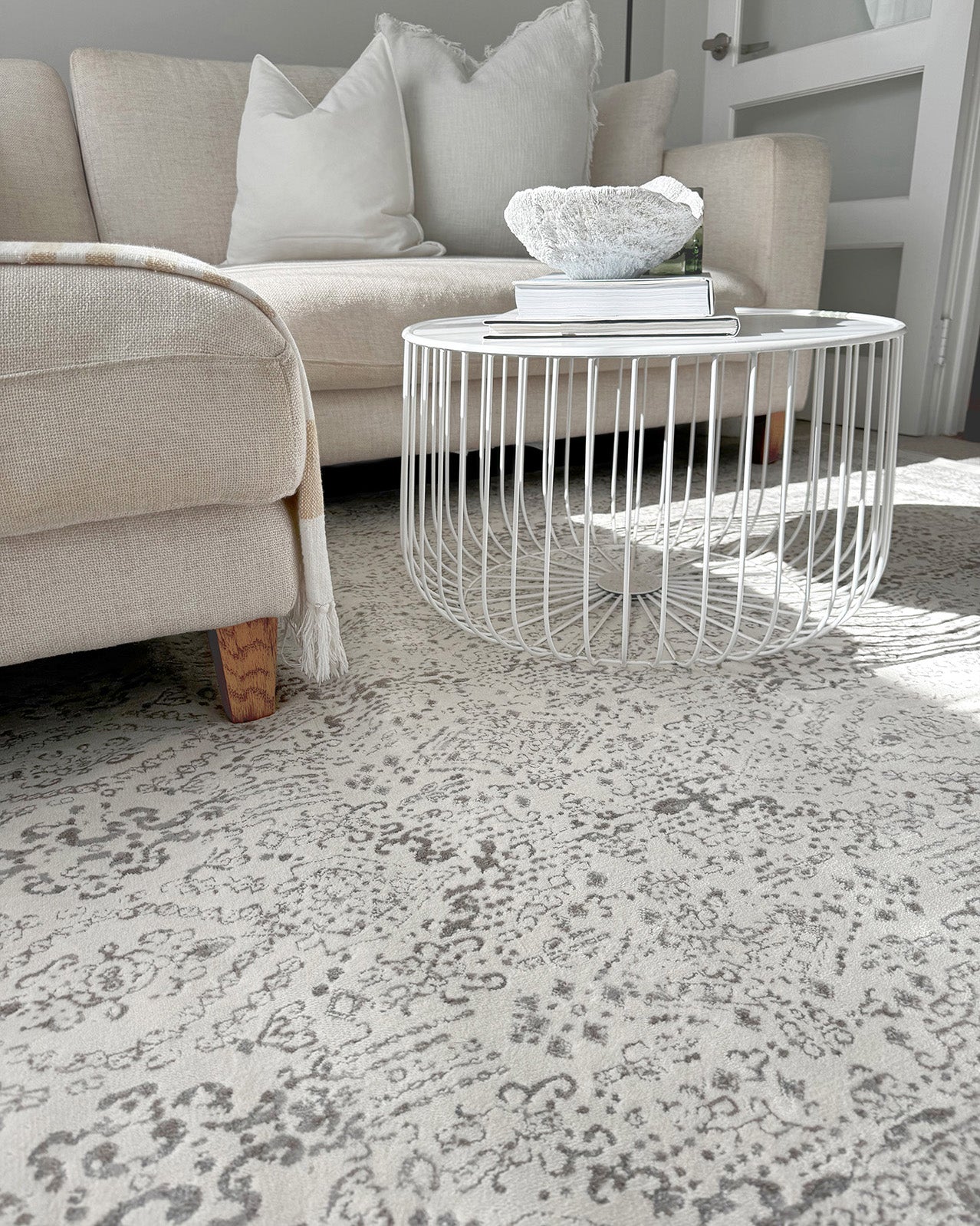 Madison Ivory And Grey Traditional Distressed Rug