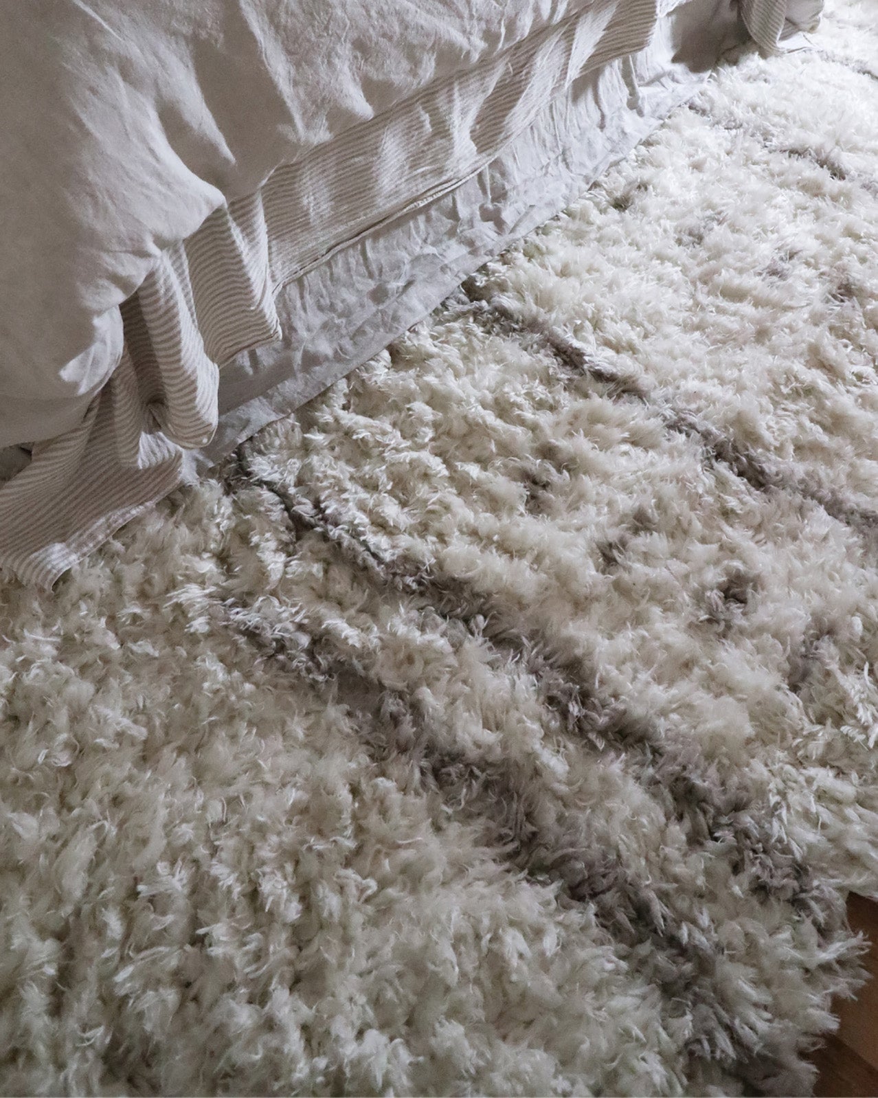 Mandisa Cream & Beige Tribal Shag Rug