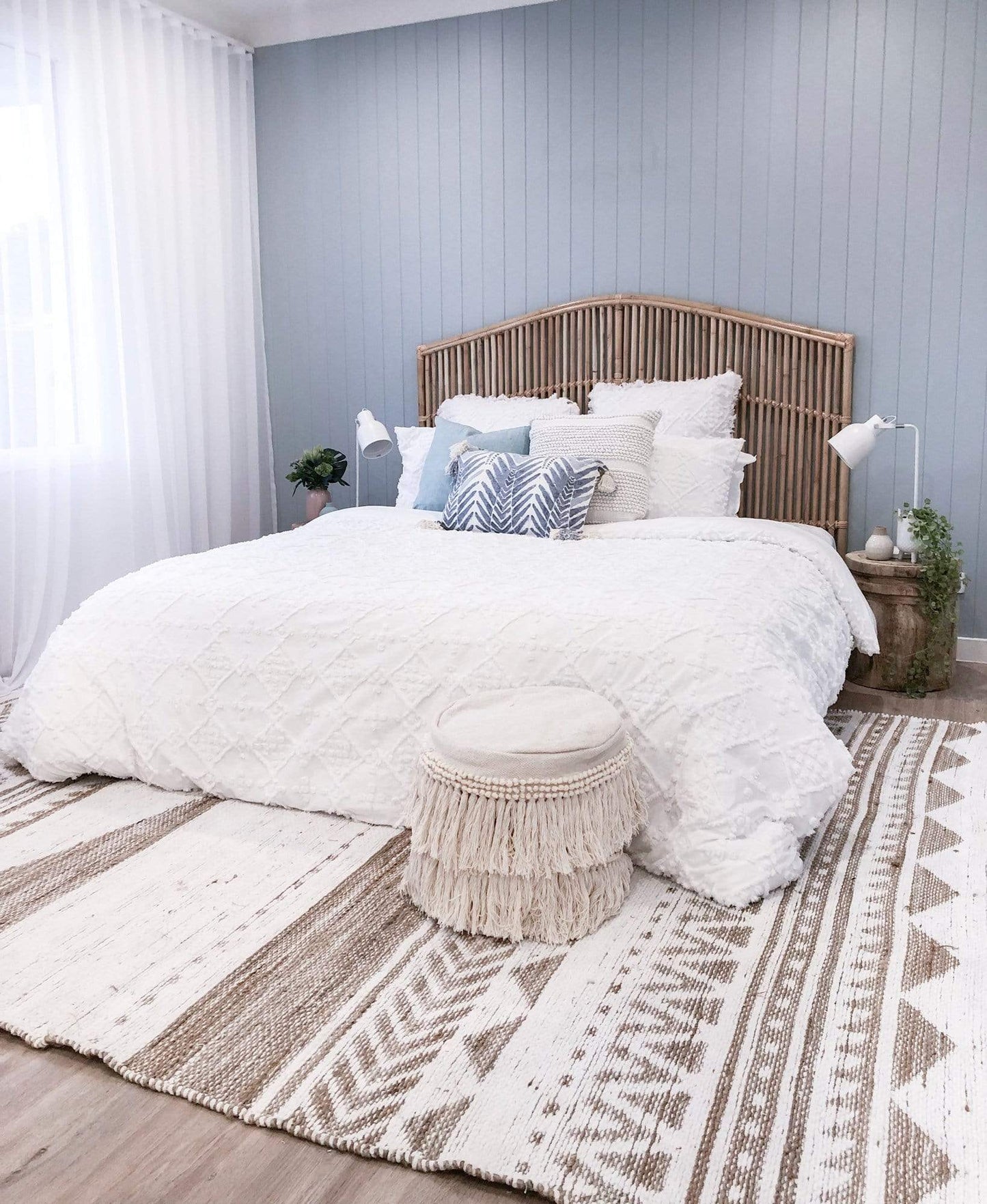 Marilia White and Natural Rug