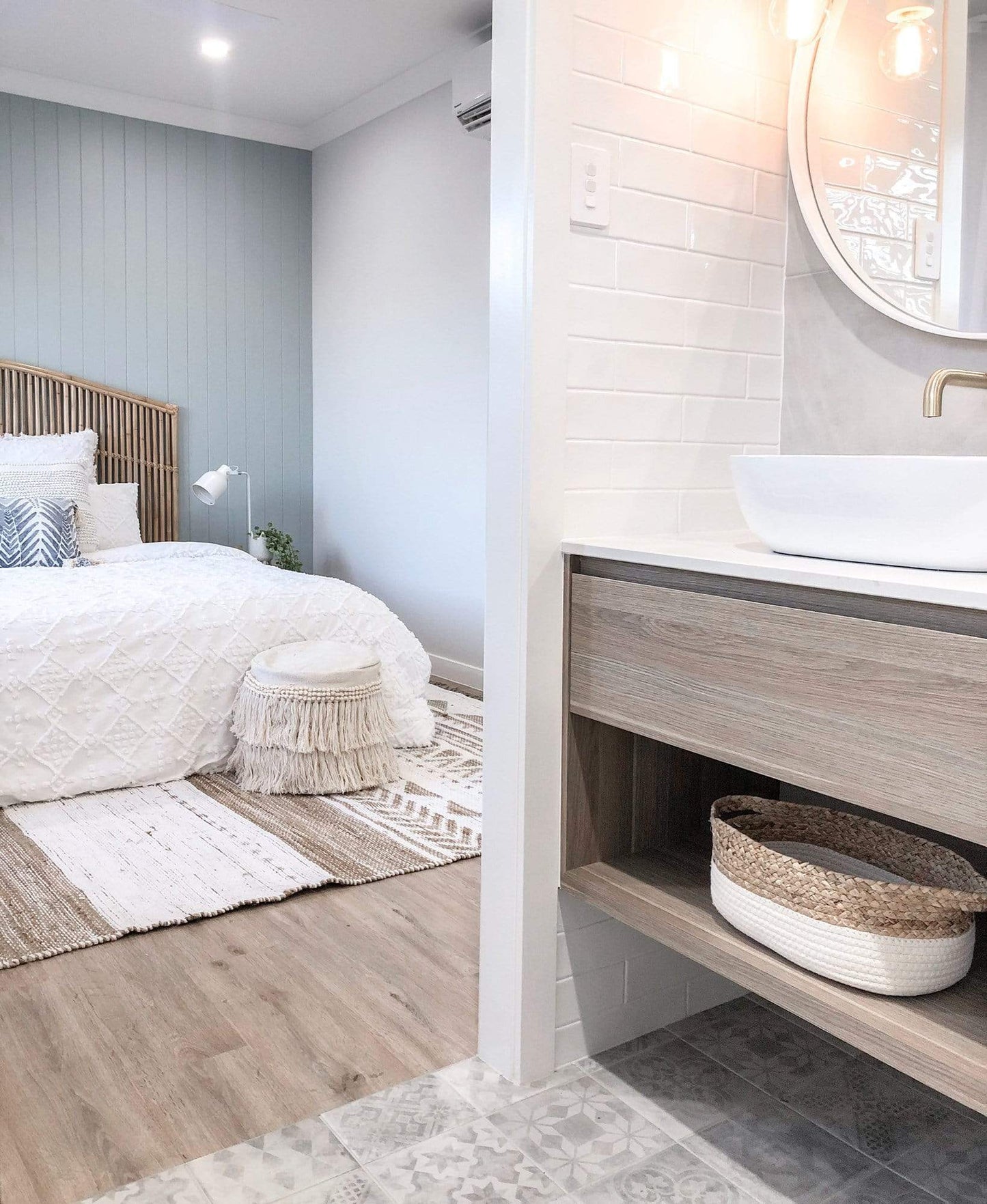 Marilia White and Natural Rug