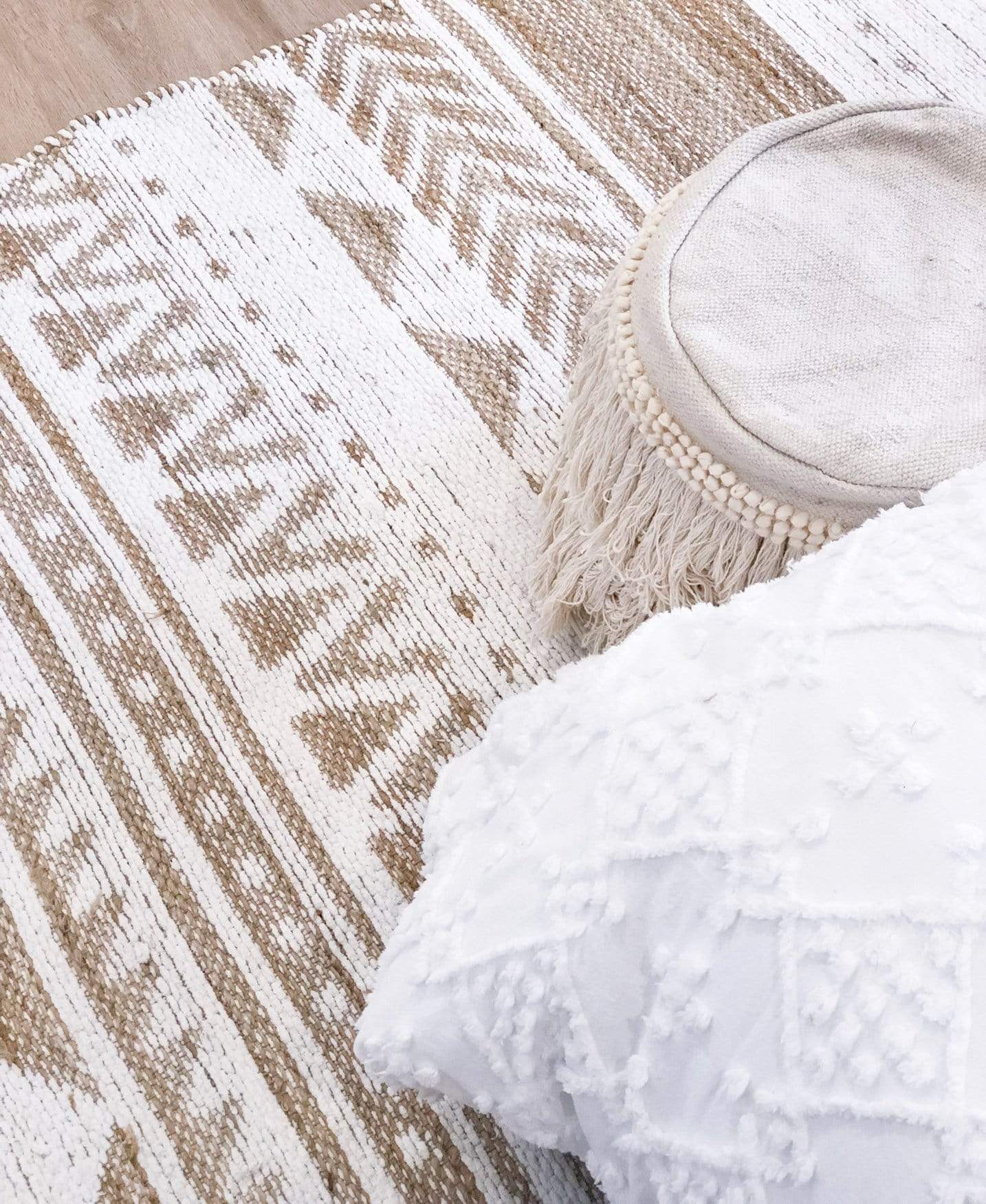 Marilia White and Natural Rug