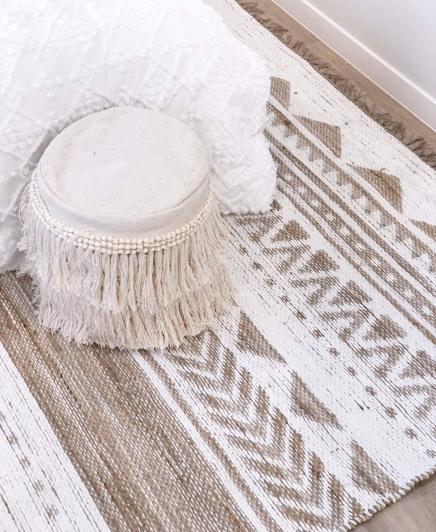Marilia White and Natural Rug
