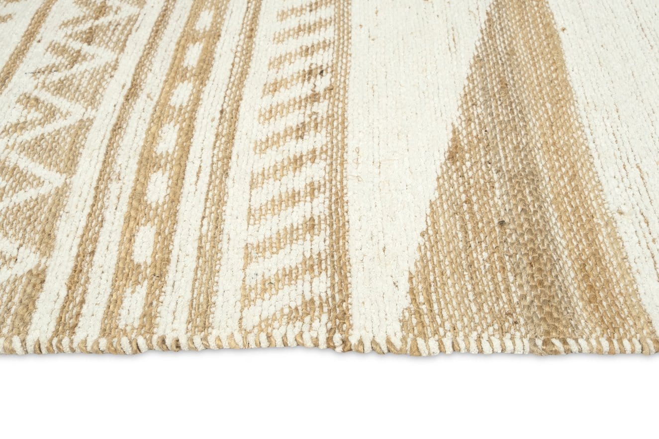 Marilia White and Natural Rug
