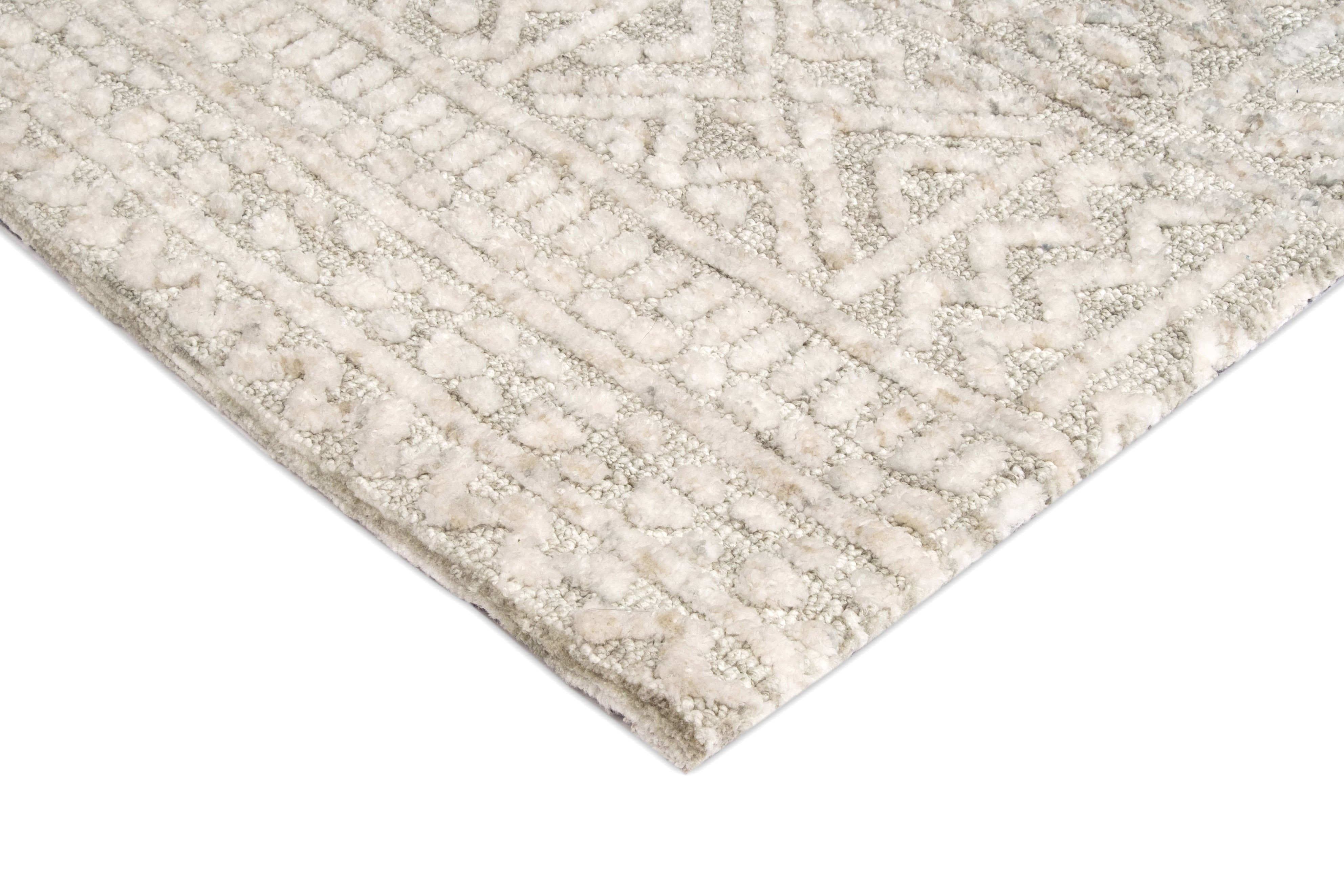 Melia Grey and Ivory Tribal Textured Rug