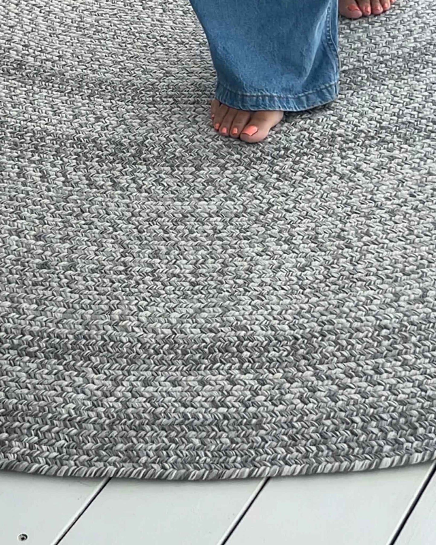 Mika Grey Braided Flatweave Indoor Outdoor Round Rug