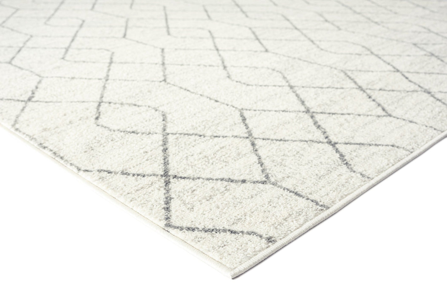 Neda Grey and Ivory Diamond Pattern Runner Rug