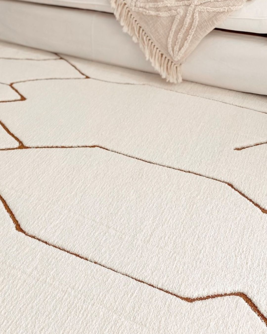 Nyla Cream and Gold Tribal Shag Rug