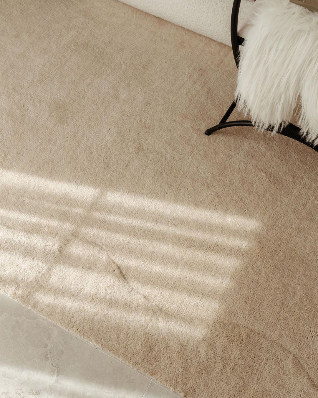 Pattie Cream Wiggle Border Wool Rug