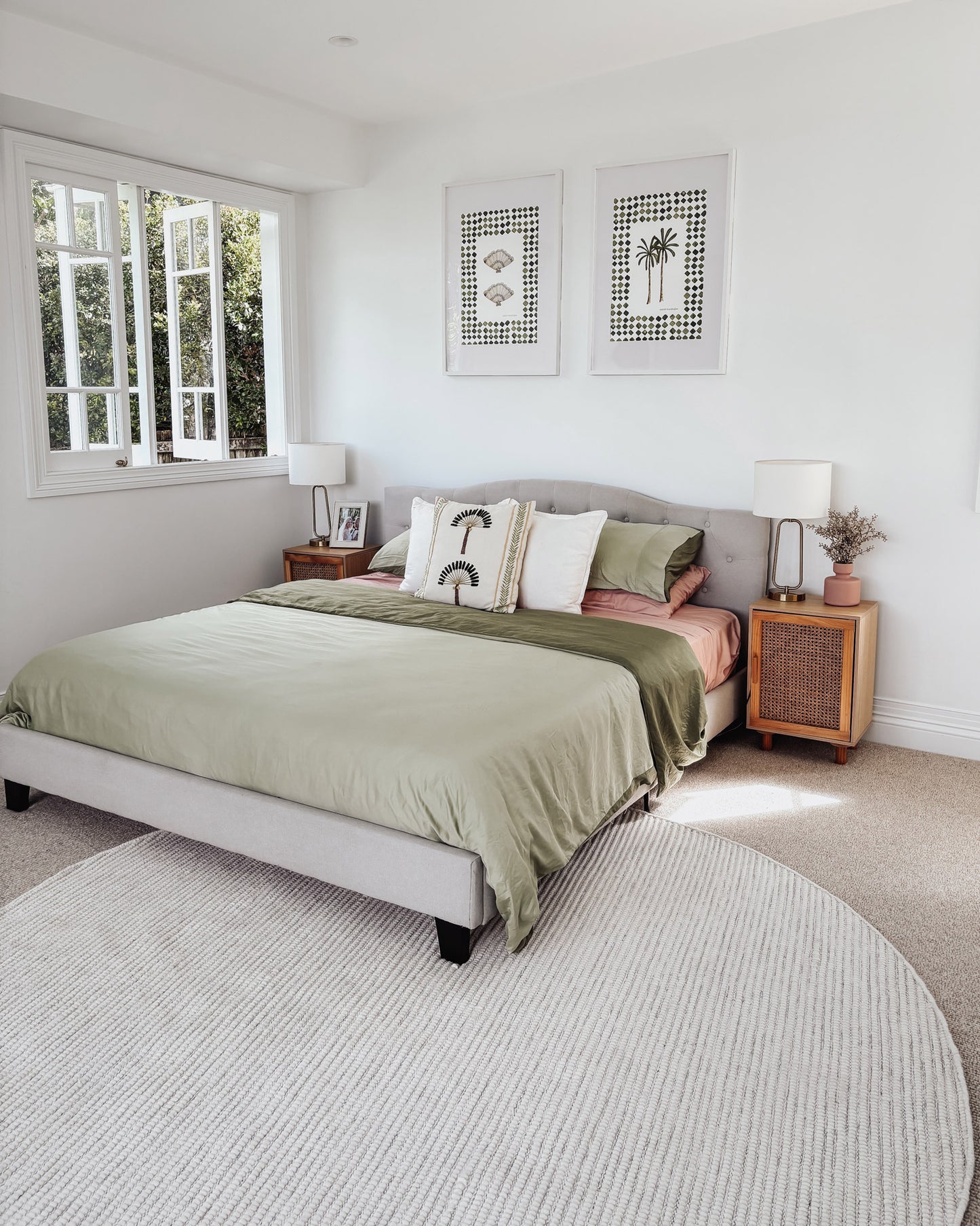 Pella Cream and Grey Textured Flatweave Round Rug