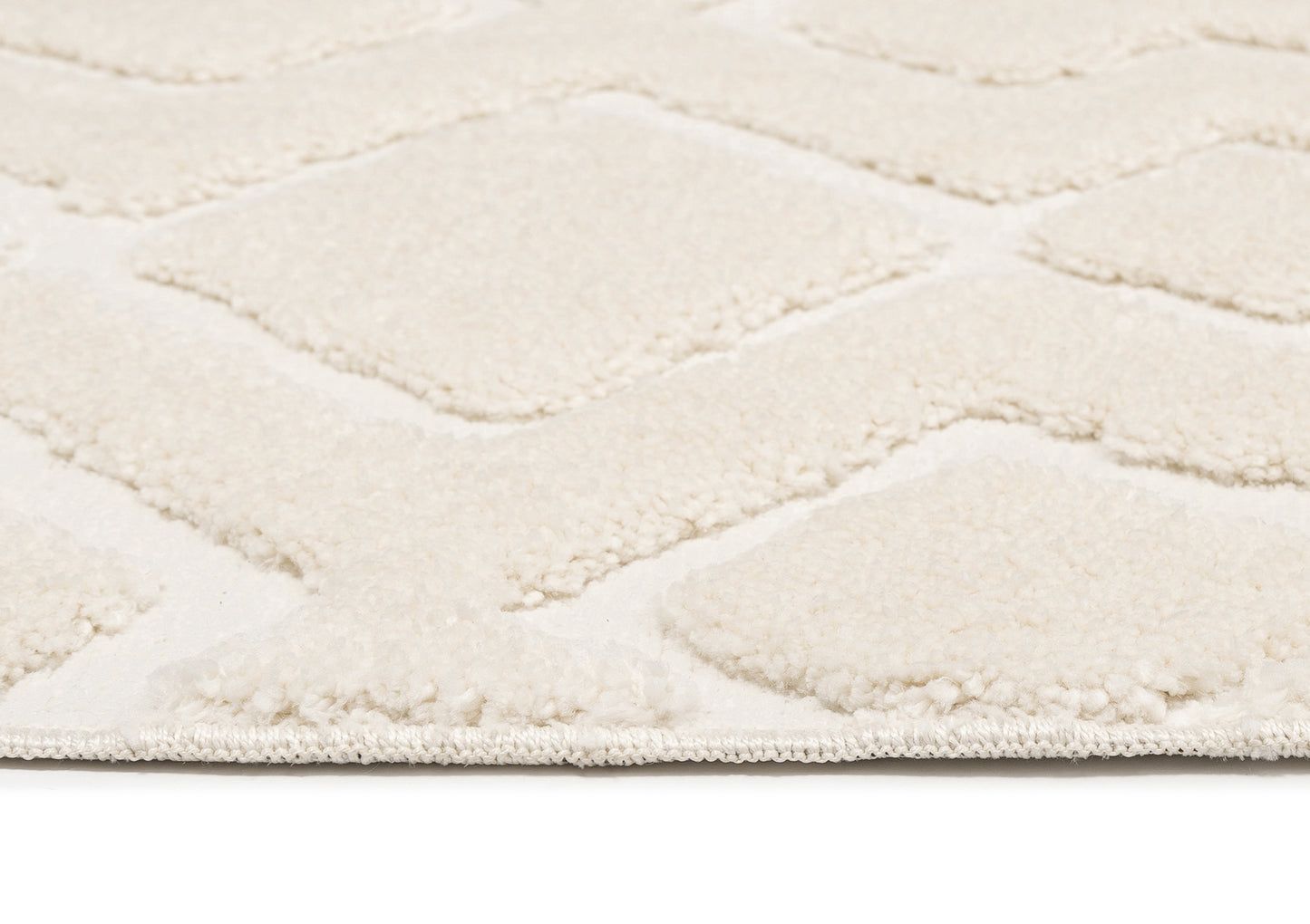 P.E.Tra Ivory Diamond Rug
