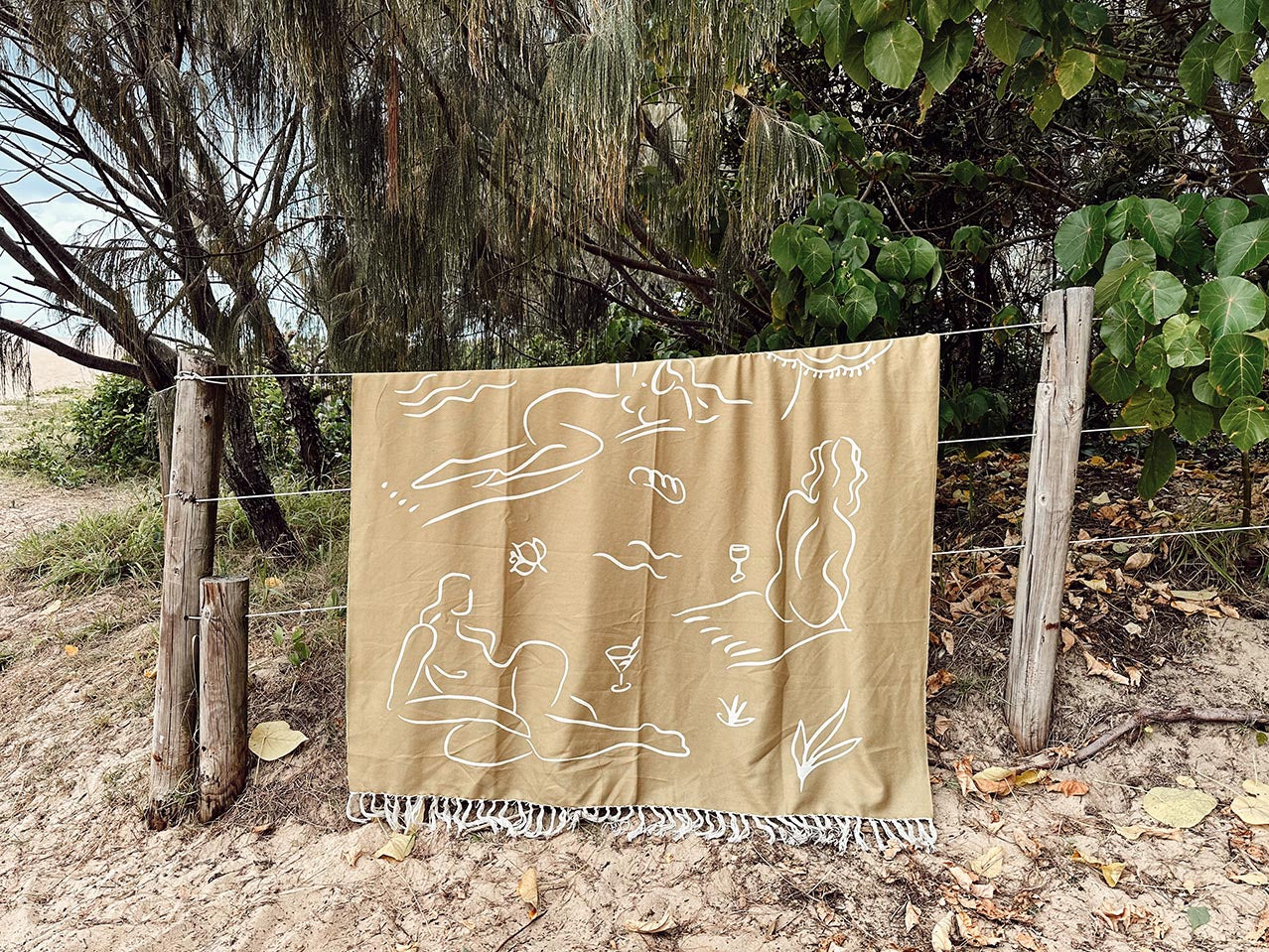 Pragya Abstract Pattern Picnic Rug