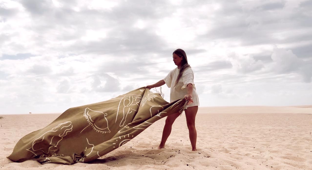 Pragya Abstract Pattern Picnic Rug