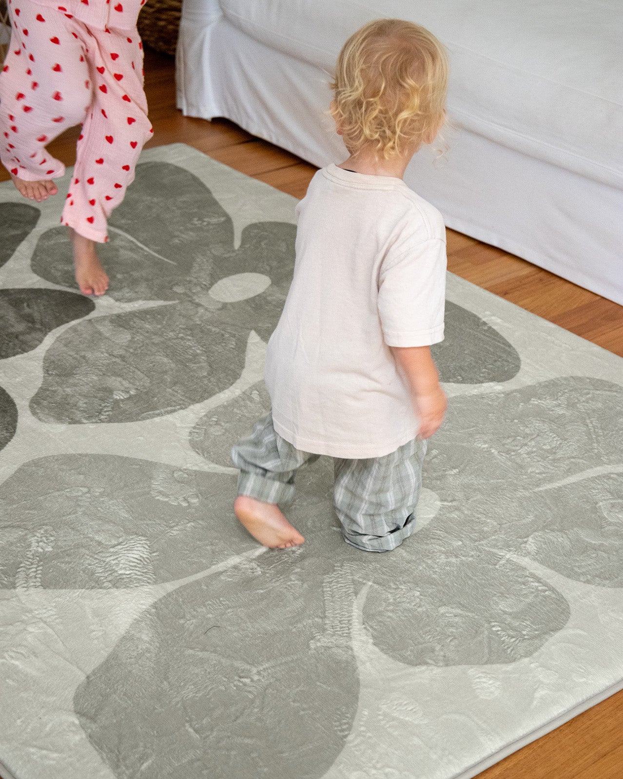 Rory Grey Green Flowers Rollie Pollie Playmat