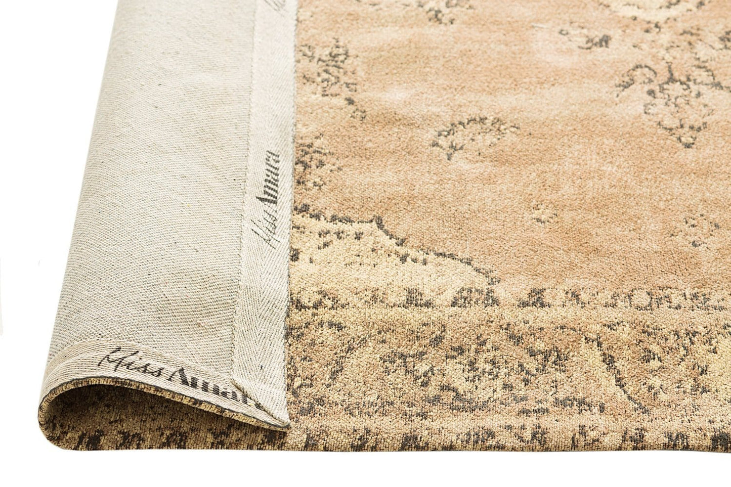 Sadie Coral Peach Turkish Style Distressed Rug