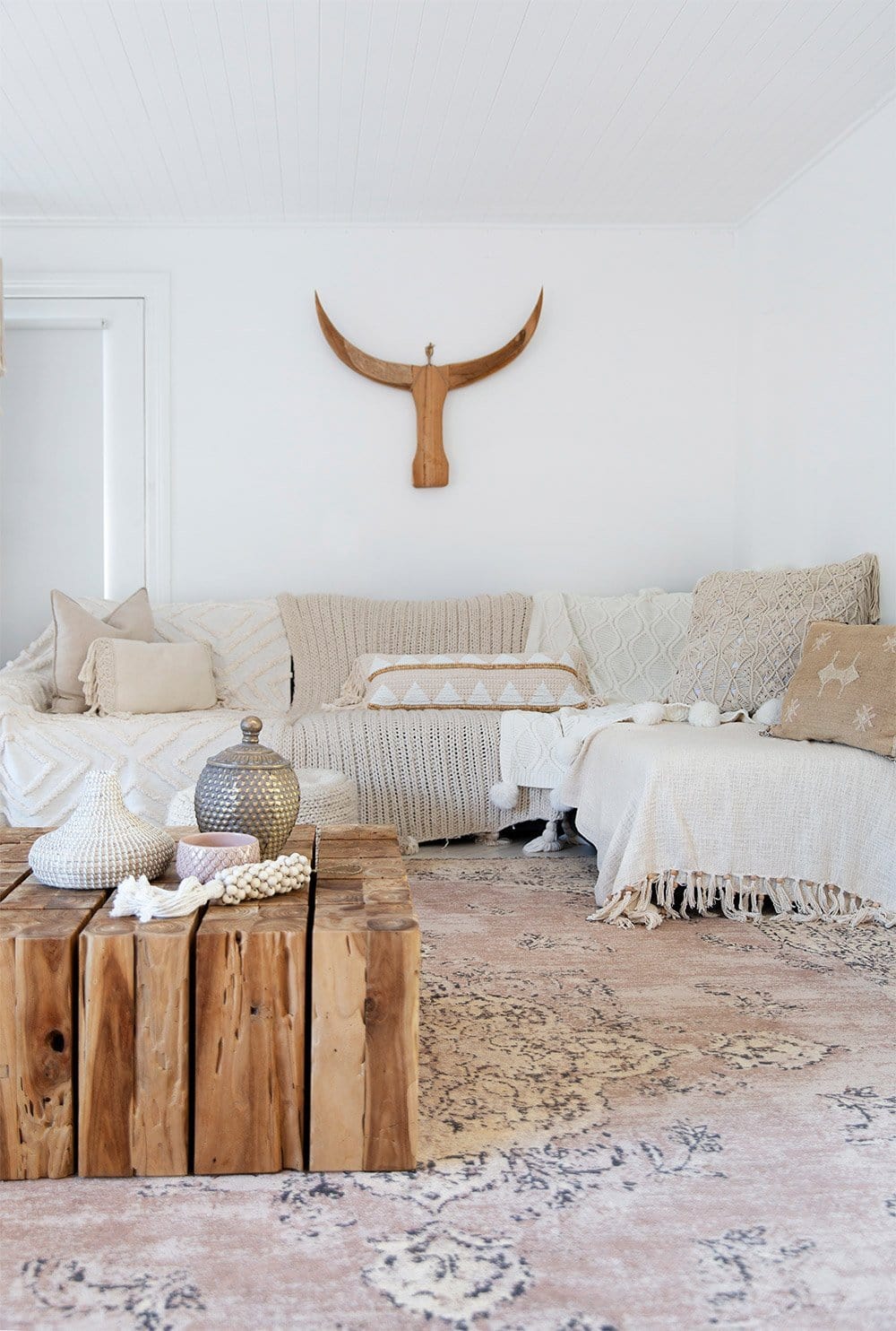 Sadie Coral Peach Turkish Style Distressed Rug