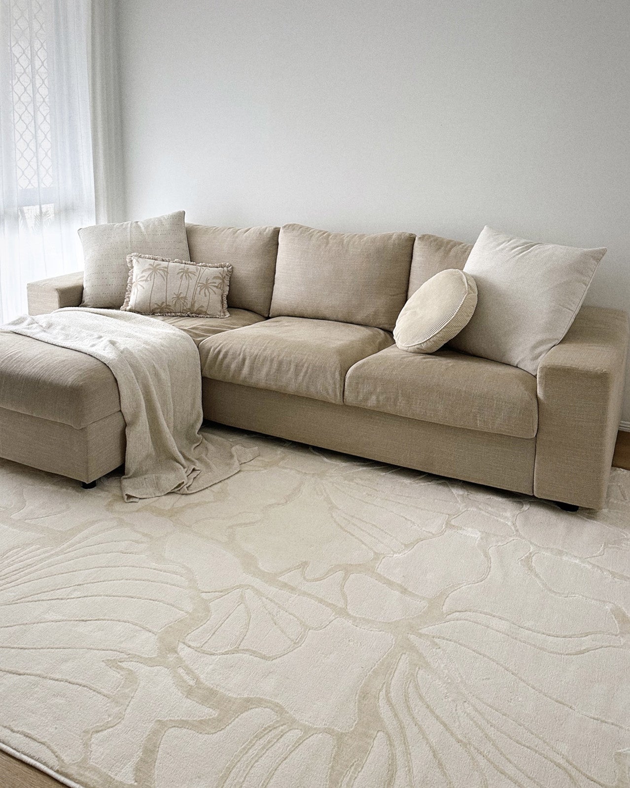 Safiya Neutral Abstract Rug