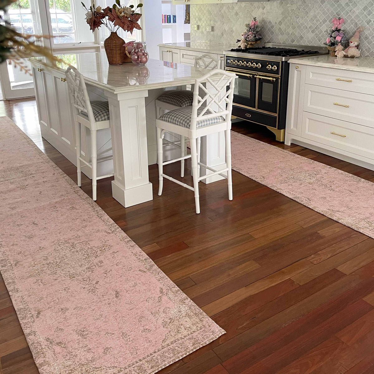 Sahara Turkish Style Pink Distressed Medallion Runner Rug