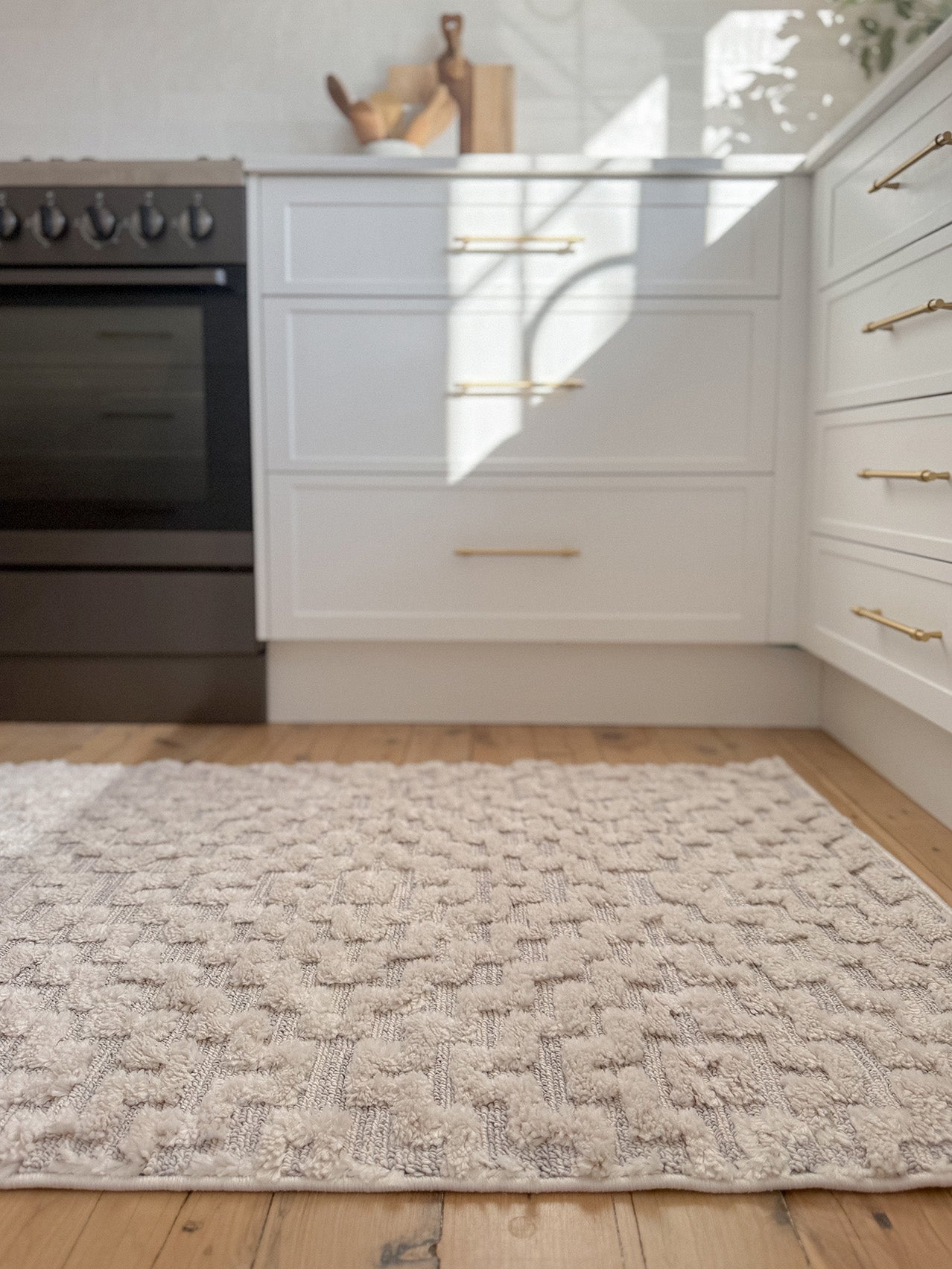 Sarita Ivory and Grey Geometric Textured Runner Rug