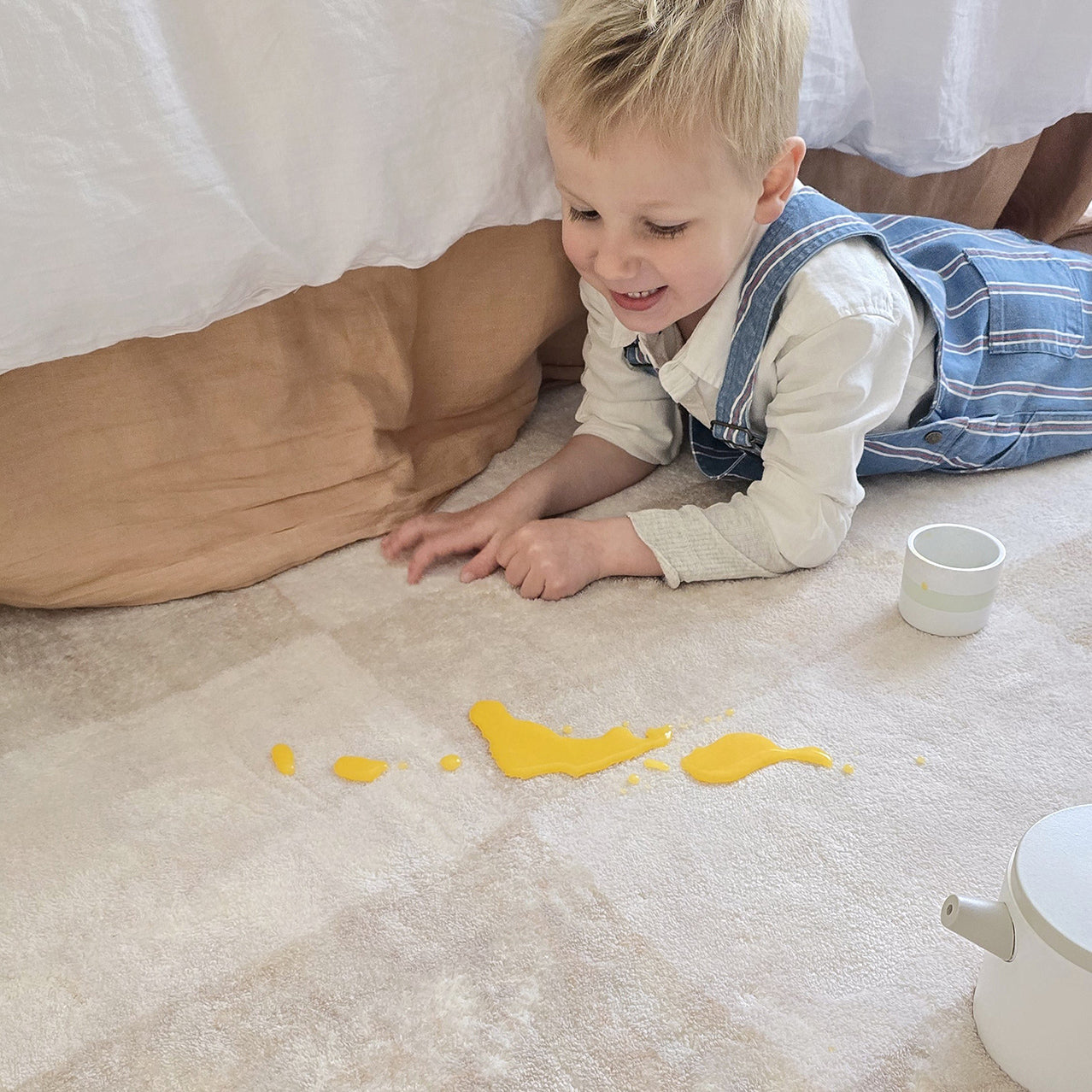 Shira Neutral Beige Checkered Washable Rug