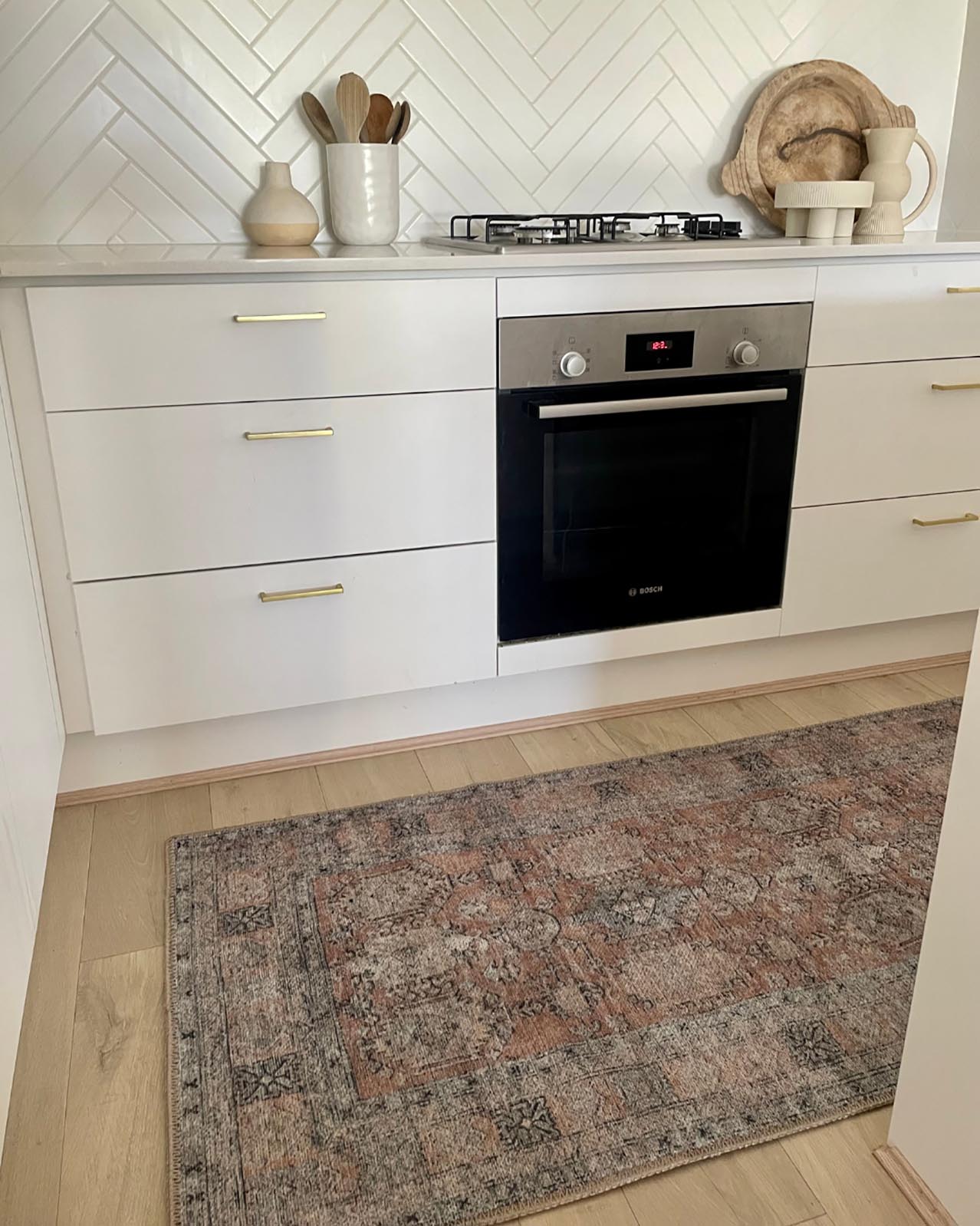Sydelle Brown and Grey Traditional Distressed Washable Runner Rug