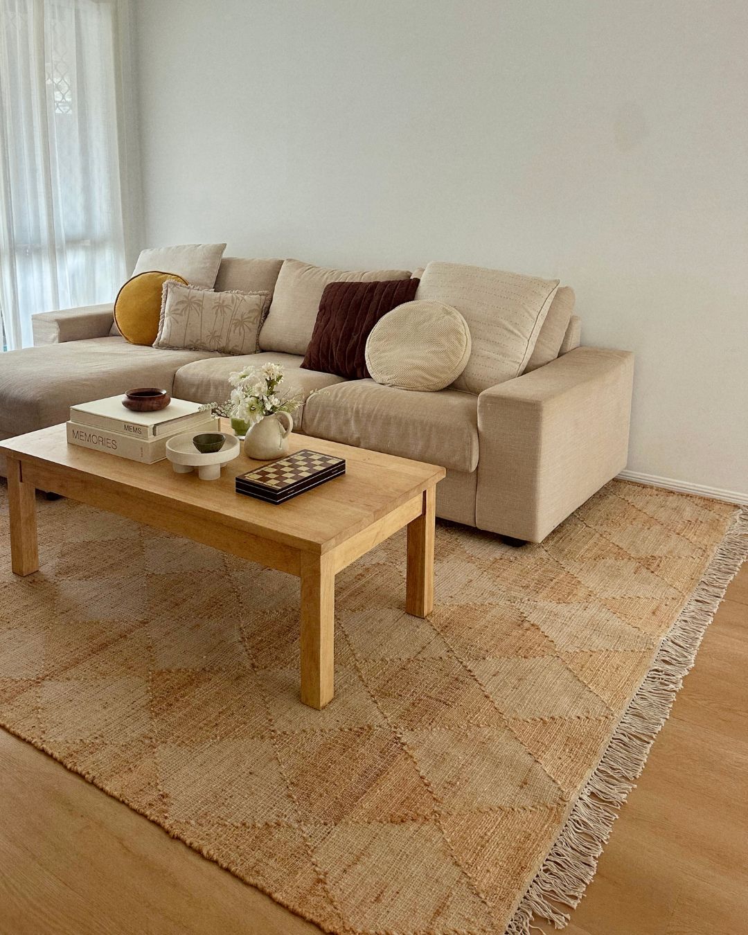 Thylanne Natural Raised Diamond Jute Wool Rug