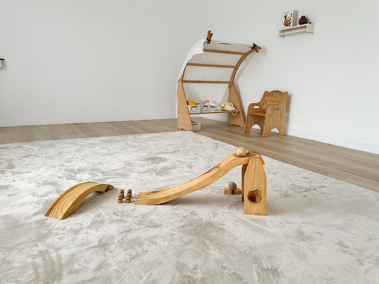 Una Beige Plush Rollie Pollie Playmat