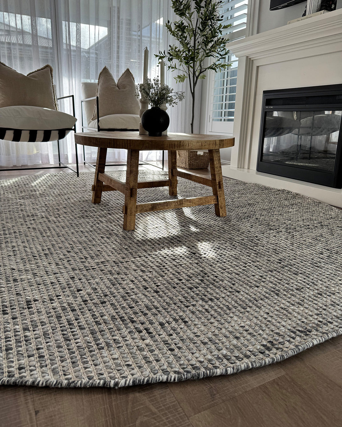 Round Grey Rug Wool Vaasa Marbled Grey Chunky Wool Round Rug