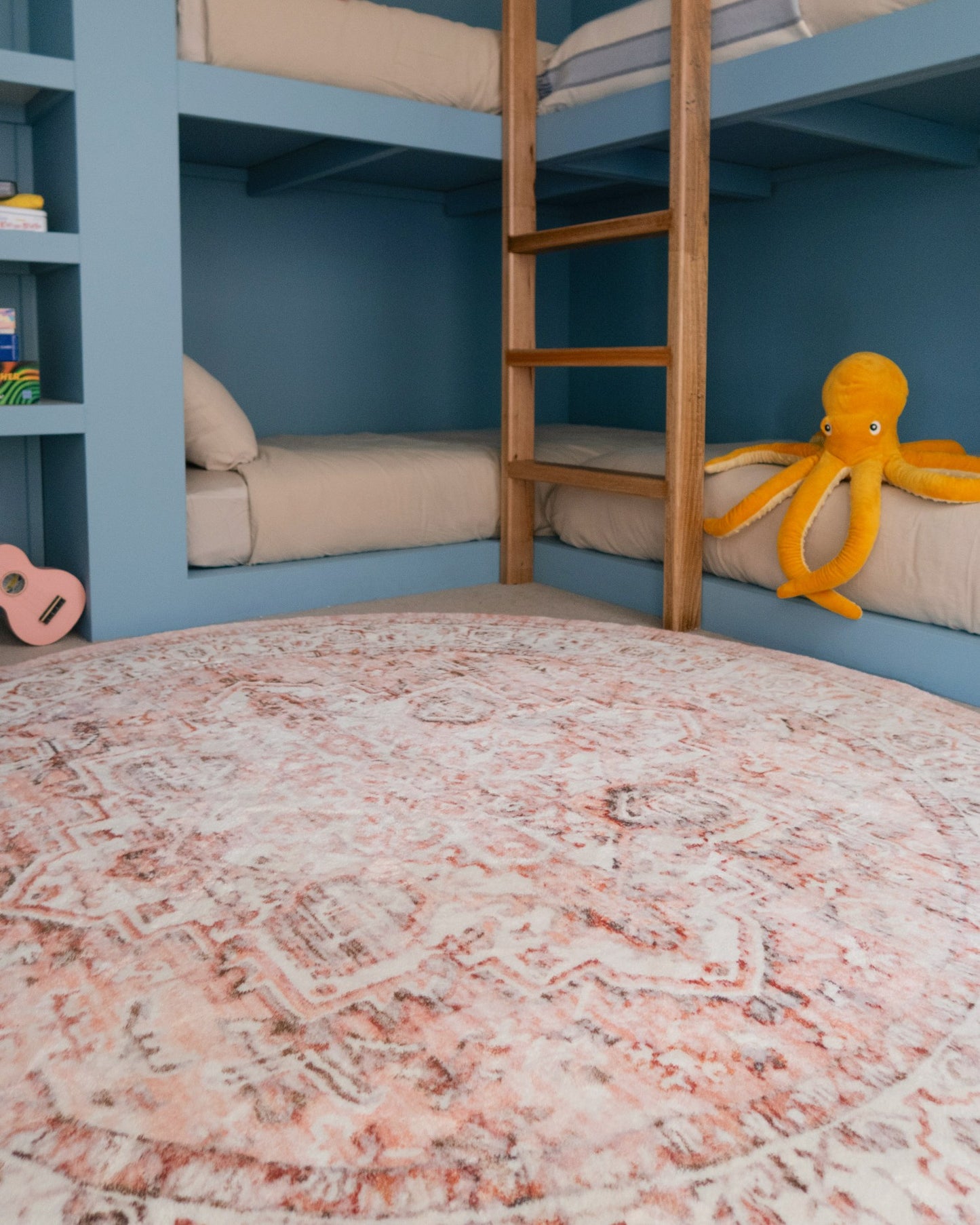 Veronique Peach and Brown Distressed Washable Round Rug